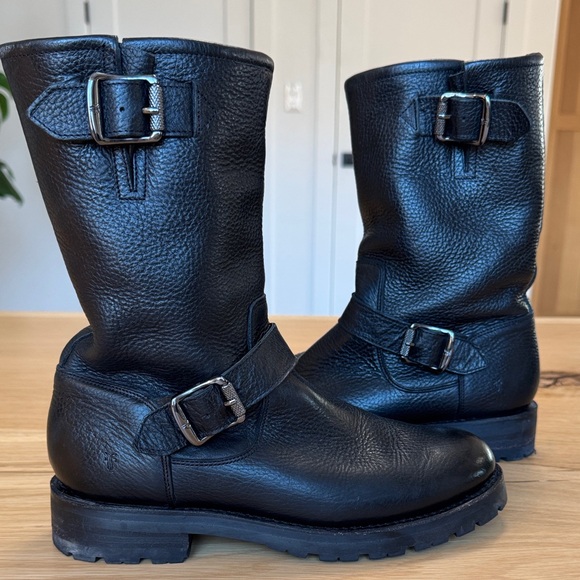 Frye Natalie Mid Lug Engineer boot, shearling lined - Picture 11 of 14